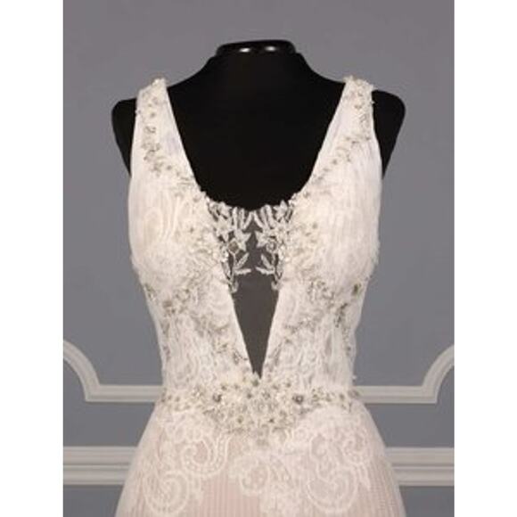 ISABELLE ARMSTRONG Willow Sleeveless V Neck Aline Beading Lace Wedding Dress 10 - Picture 3 of 12